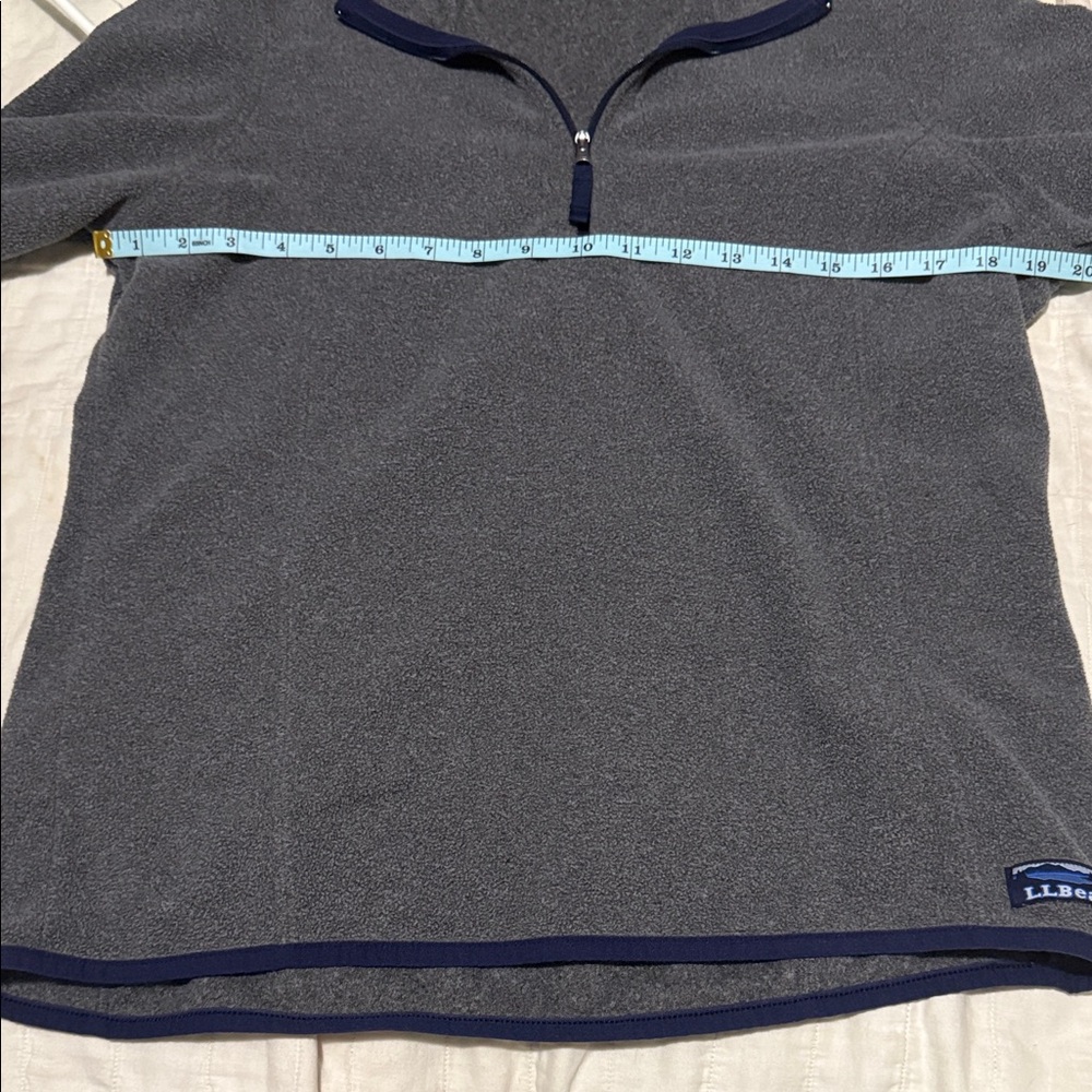 L.L. Bean Women’s Gray Quarter-Zip Fleece Pullover – Size Medium - Picture 6 of 8